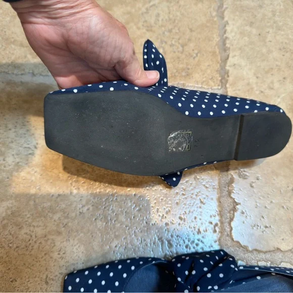 Jeffrey Campbell bow tie shoes in little polka dots! - Picture 3 of 3